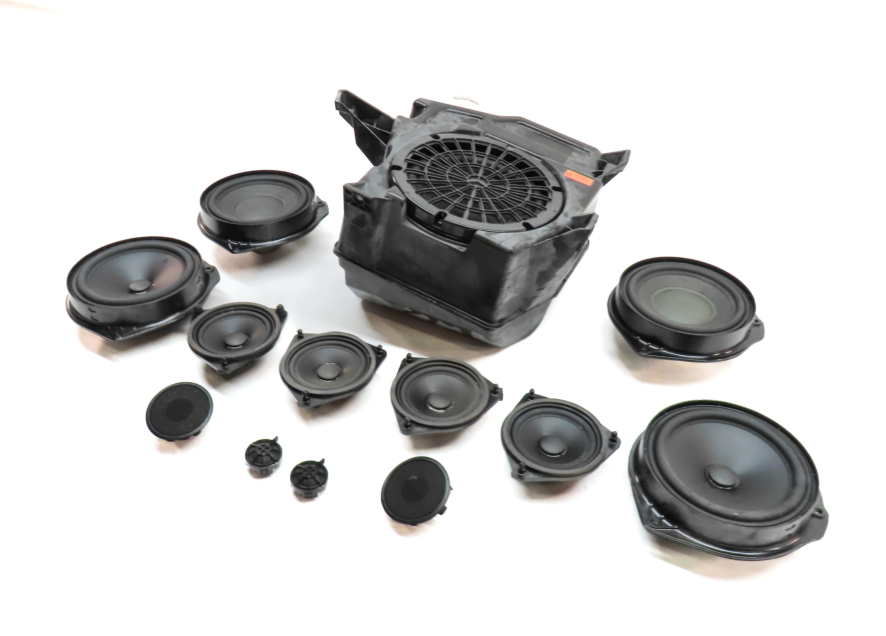 15 MERCEDES GL550 (X166) LOGIC 7 AUDIO SOUND SYSTEM SPEAKER SUBWOOFER SET/13 — exact item pictured